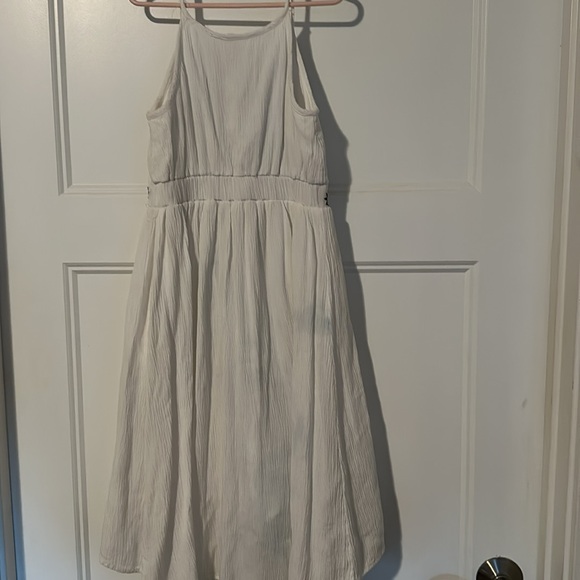 White summer dress - Picture 4 of 4